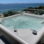 Luxe Hot Tube Apartment, With Views, Near Сплит
