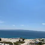 Апартаменты Luxe Hot Tube Apartment, With Views, Near Сплит