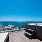 Luxe Hot Tube Apartment, With Views, Near *