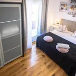 Апартаменты Luxe Hot Tube Apartment, With Views, Near