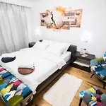 Luxe Hot Tube Apartment, With Views, Near Сплит