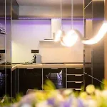 Апартаменты Luxe Hot Tube Apartment, With Views, Near *