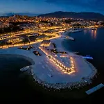 Luxe Hot Tube Apartment, With Views, Near Апартаменты