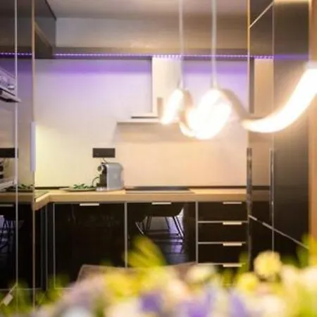 Daire Luxe Hot Tube Apartment, With Views, Near *