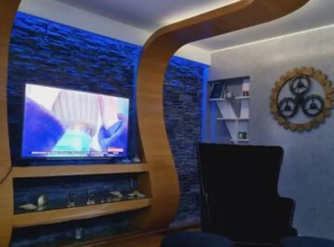 Luxe Hot Tube Apartment, With Views, Near Apartment