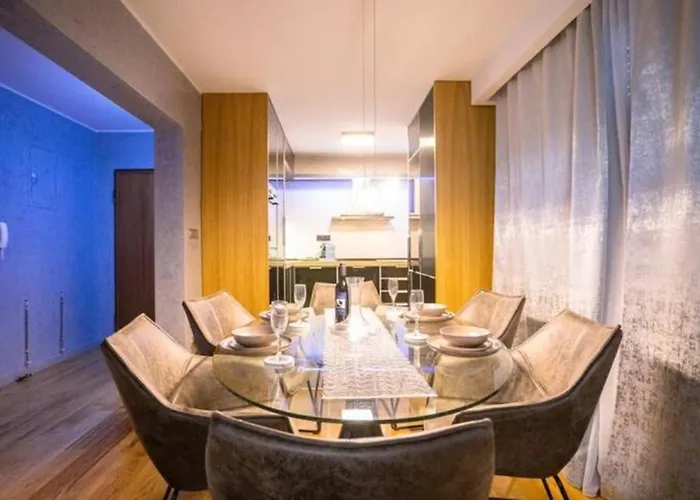 Apartment Luxe Hot Tube Apartment, With Views, Near *