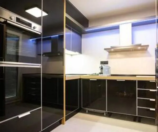 Apartment Luxe Hot Tube Apartment, With Views, Near Split