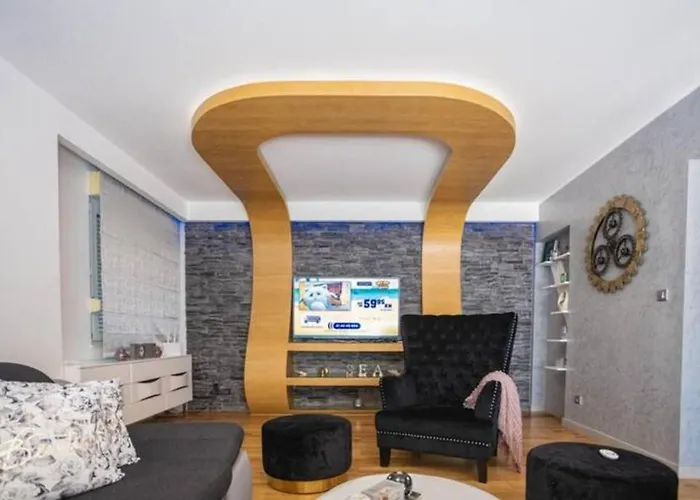 Luxe Hot Tube Apartment, With Views, Near Apartment Split